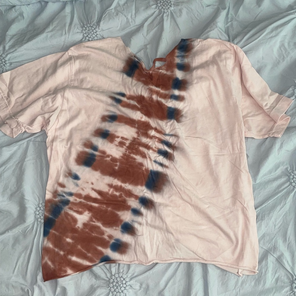 Buckle Tie Dye Tee